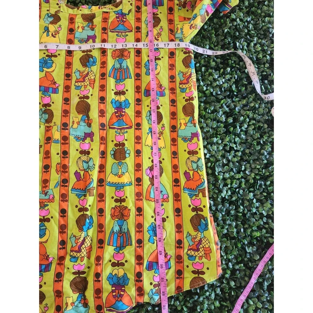 Vintage MCM 70s Design House Smock Apron Tie Artsy Painter Little Girl Print